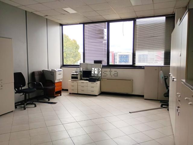 Locale in affitto di 45 m² in Via di Salone