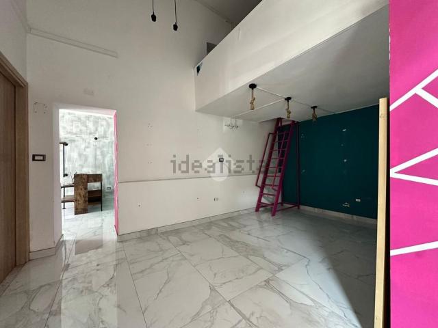 Locale in affitto di 45 m² in Via Fratelli Rosselli, 45