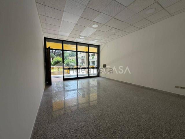 Locale in affitto di 45 m² in Via Giovanni Amendola, 162
