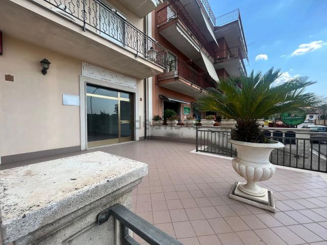 Locale in affitto di 45 m² in Via Giacomo Matteotti
