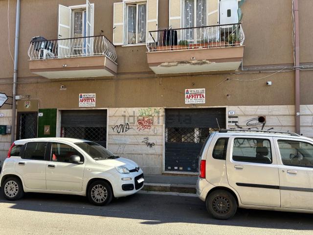Locale in affitto di 45 m² in Via IV Novembre, 47