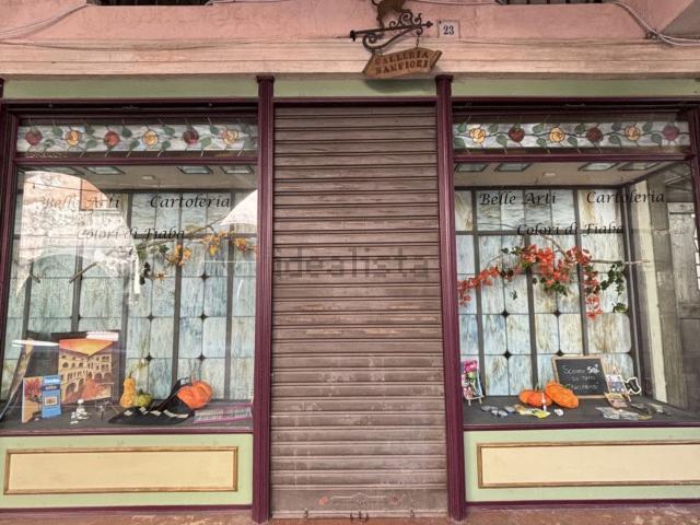 Locale in affitto di 45 m² in Via Martiri della Libertà