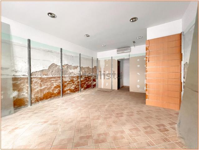 Locale in affitto di 45 m² in Via Marziale