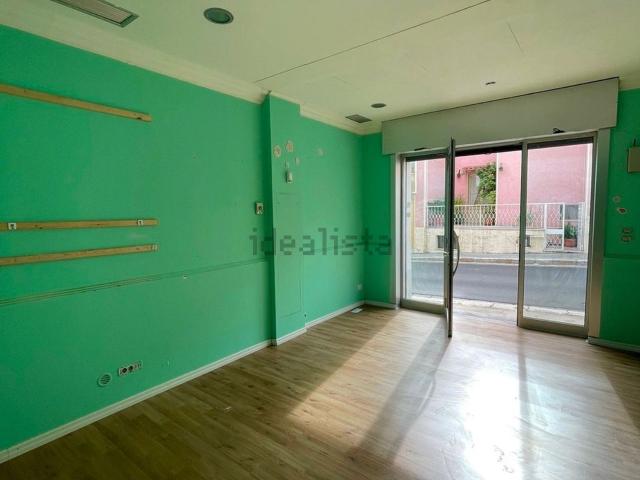 Locale in affitto di 45 m² in Via Matino, 50