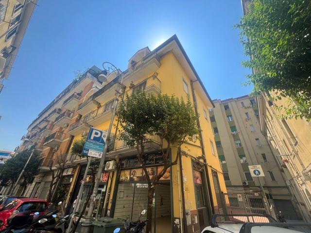 Locale in affitto di 45 m² in Via Nizza, 180