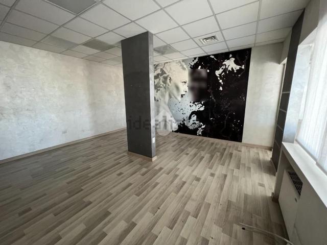 Locale in affitto di 45 m² in Via Provinciale, 55