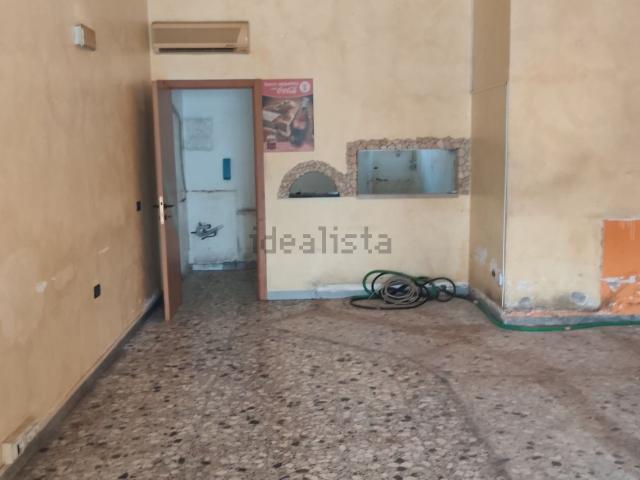 Locale in affitto di 45 m² in Viale Alcione, 48