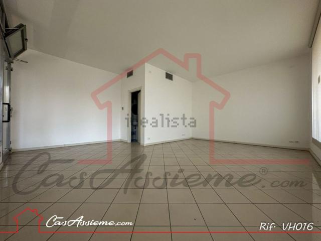 Locale in affitto di 45 m²