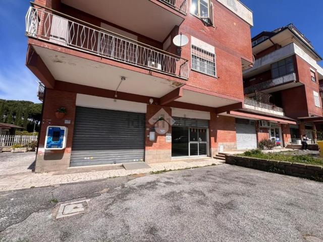 Locale in affitto di 45 m² in Ramo d&apos Oro, 9