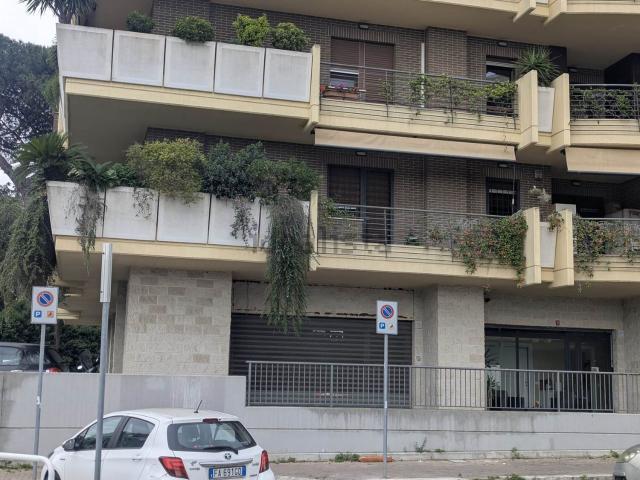 Locale in affitto di 46 m² in Via Villa di Faonte, 75