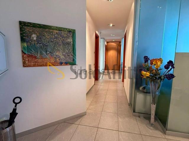 Locale in affitto di 46 m² in Via Emilia Est