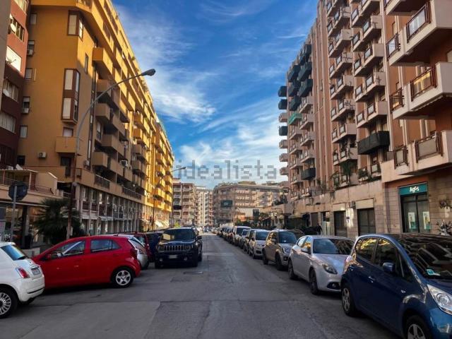 Locale in affitto di 46 m² in Via Ercole Bernabei, 32