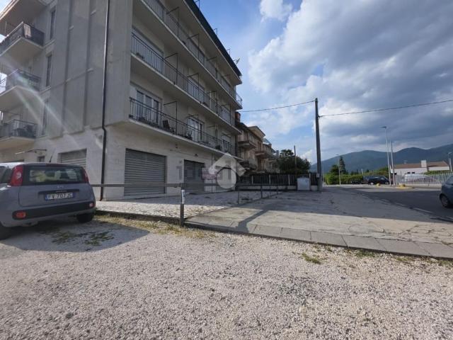 Locale in affitto di 470 m² in Via Roma, 80