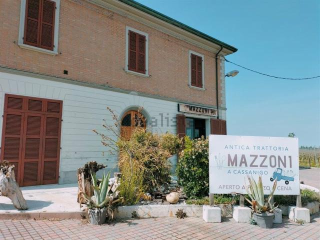 Locale in affitto di 480 m² in Via Barbiana, 22