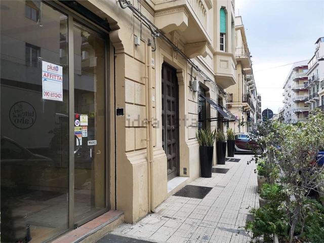 Locale in affitto di 48 m² in Via XXVII Luglio, 99