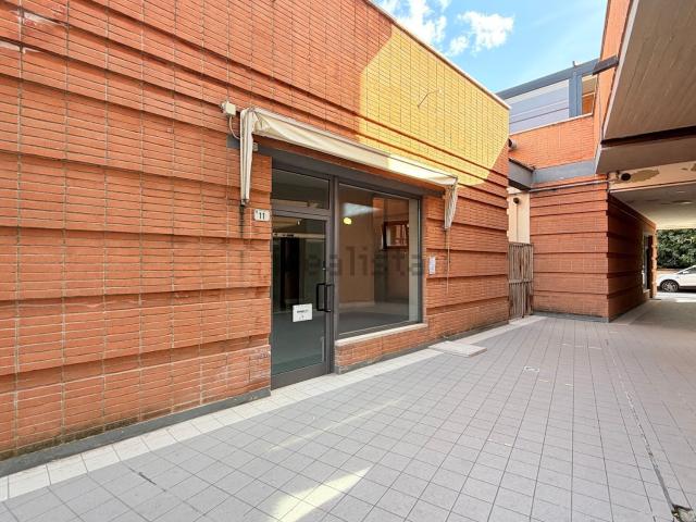 Locale in affitto di 48 m² in Via Paolo Borsellino, 7