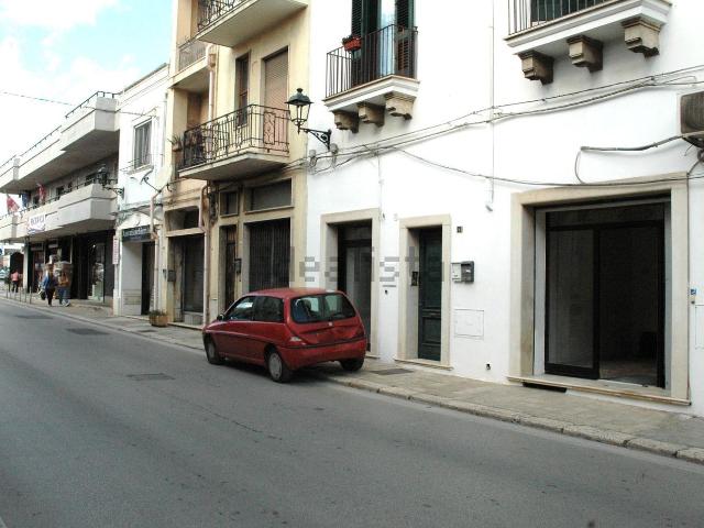 Locale in affitto di 48 m² in Via Roma, 21