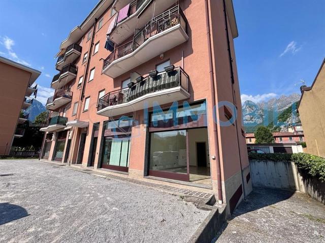 Locale in affitto di 49 m² in Via Turbada, 15