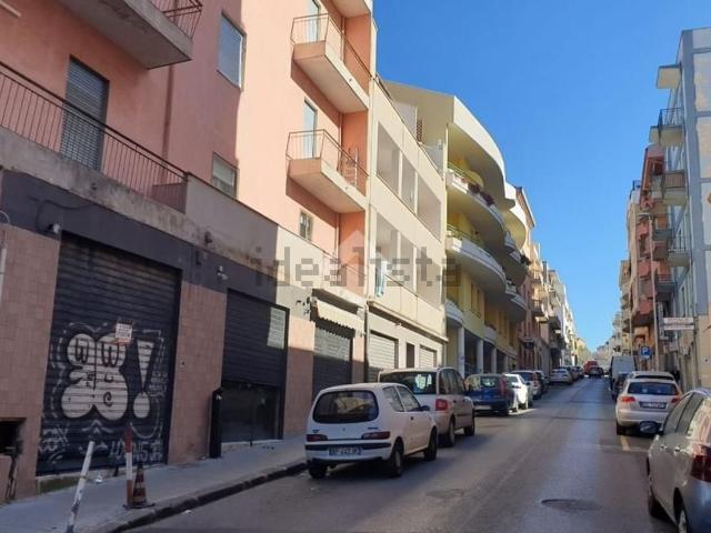 Locale in affitto di 49 m² in Via Grazia Deledda, 54