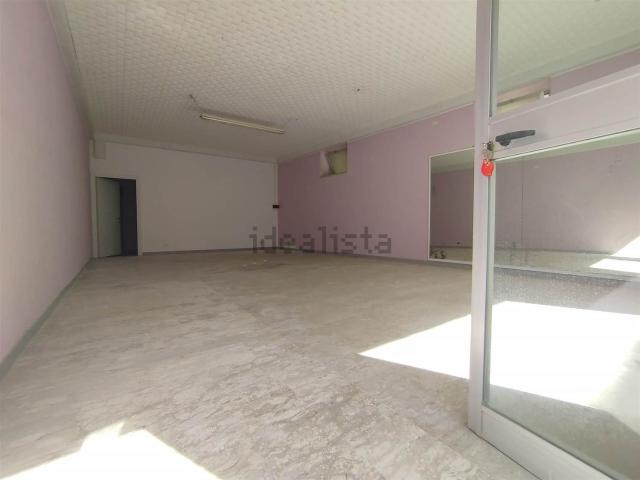Locale in affitto di 53 m² in Corso Luigi de Riseis, 85