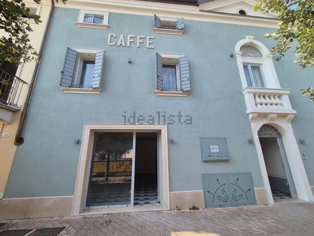 Locale in affitto di 53 m² in Piazza Roma, 19