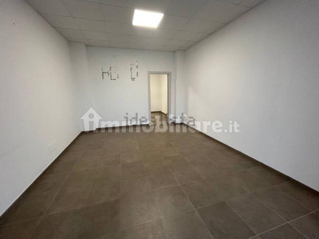 Locale in affitto di 53 m² in Via Pier Luigi Vigada, 15