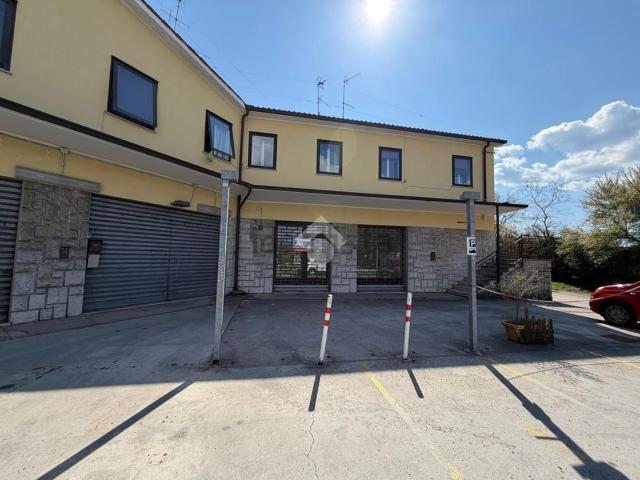 Locale in affitto di 53 m²