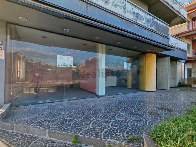 Locale in affitto di 500 m²