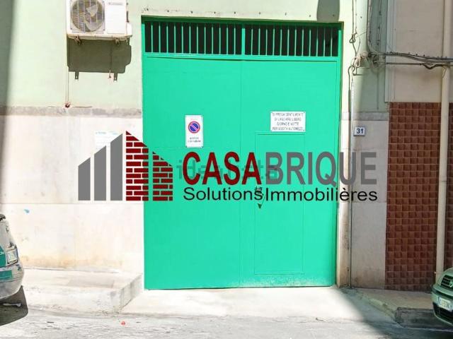 Locale in affitto di 500 m² in Via Massimo D&apos Azeglio, 31