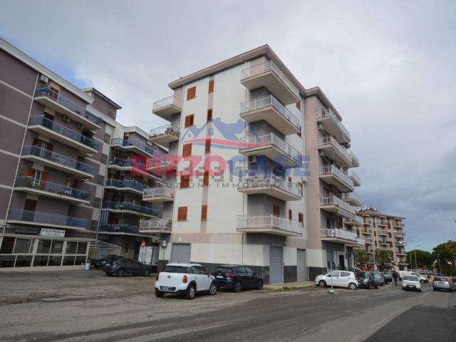 Locale in affitto di 50 m² in Corso Italia, 86