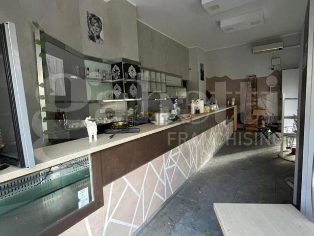 Locale in affitto di 50 m² in Corso Roma, 57