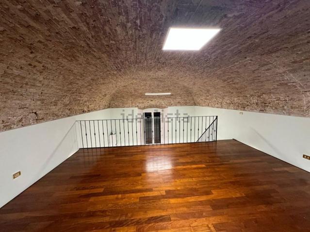 Locale in affitto di 50 m² in Corso V. Emanuele, 3