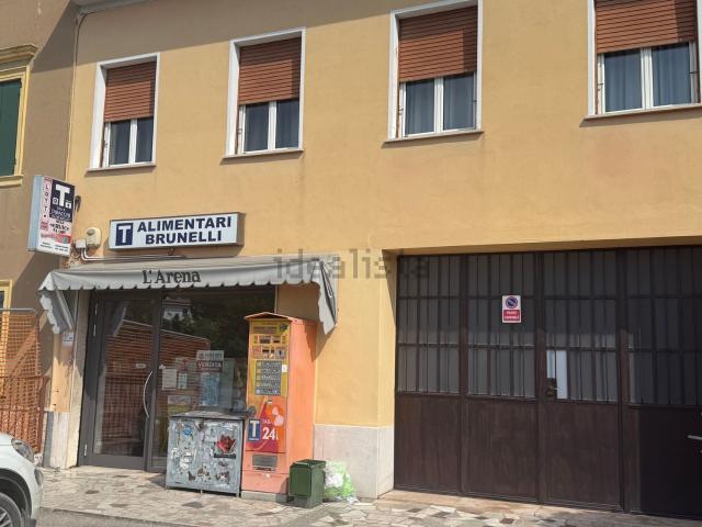 Locale in affitto di 50 m² in Località Crocioni, 100