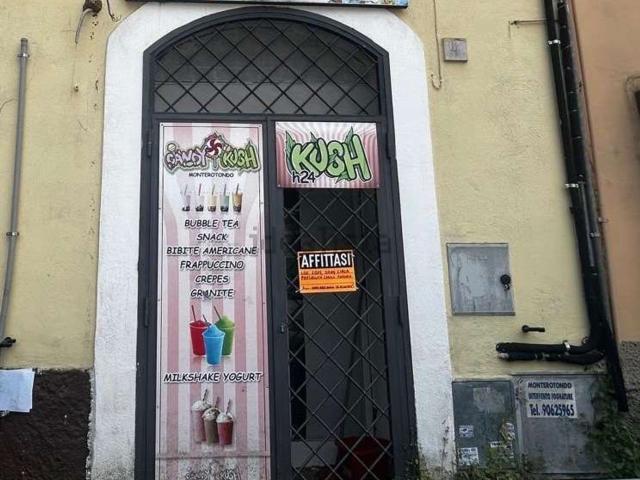 Locale in affitto di 50 m² in Piazza della Libertà, 4