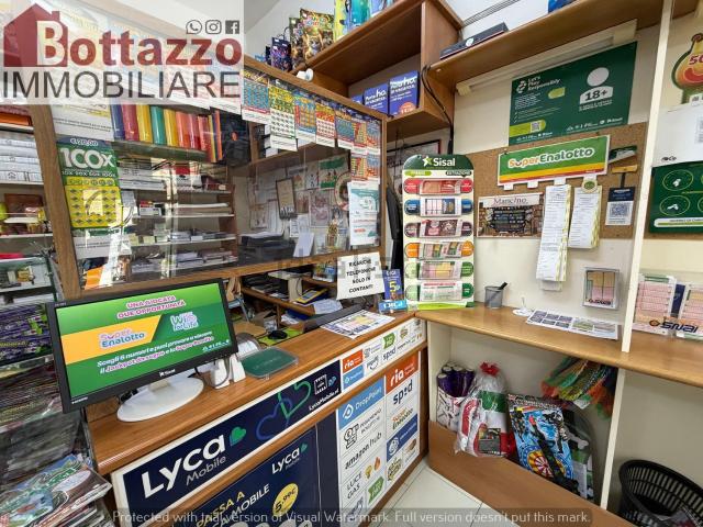 Locale in affitto di 50 m² in Piazza Giacomo Matteotti