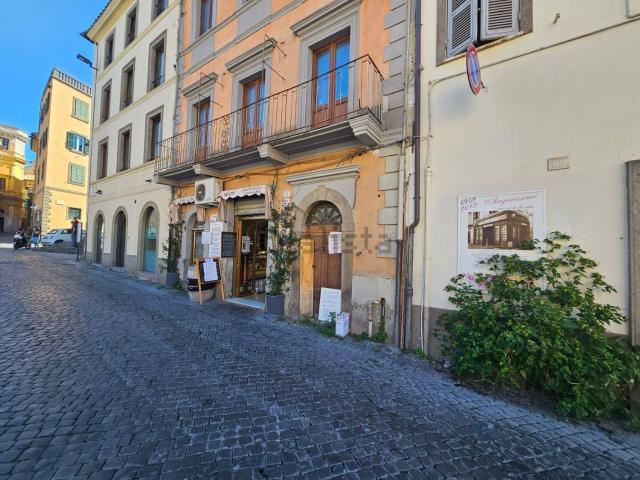 Locale in affitto di 50 m² in Piazza Giuseppe Verdi