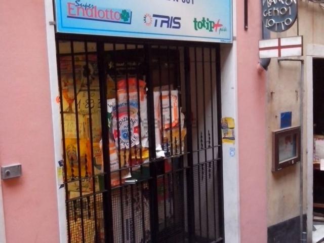Locale in affitto di 50 m² in Vico della Casana