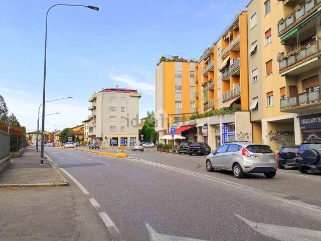 Locale in affitto di 50 m² in Via Trento, 111