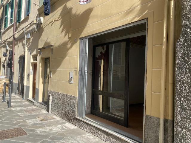 Locale in affitto di 65 m² in Via Untoria
