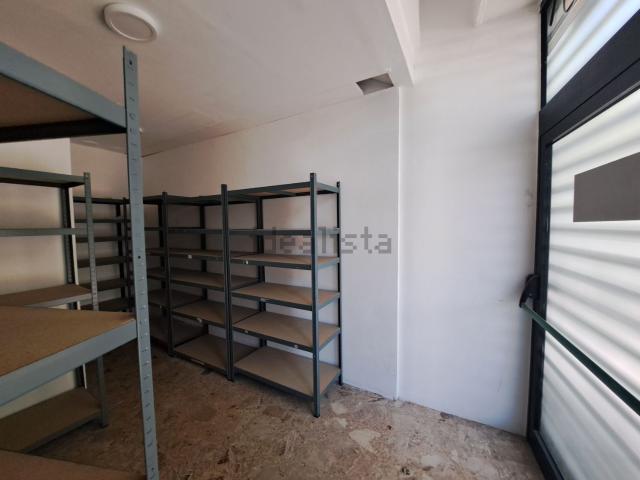 Locale in affitto di 50 m² in Via Alessandro Valignani