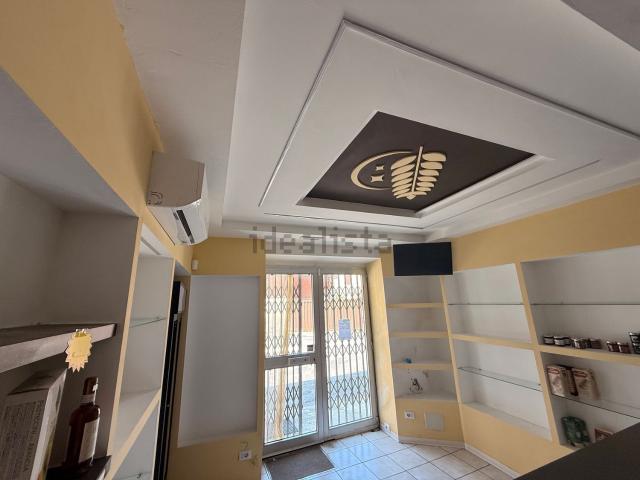 Locale in affitto di 50 m² in Via Bruno Graziani