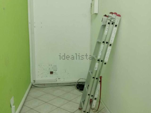 Locale in affitto di 50 m² in Via del Mare, 112
