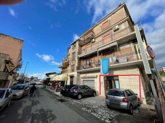 Locale in affitto di 50 m² in Via della Repubblica
