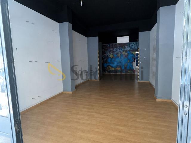 Locale in affitto di 50 m² in Via Fernando Chieffi, 6