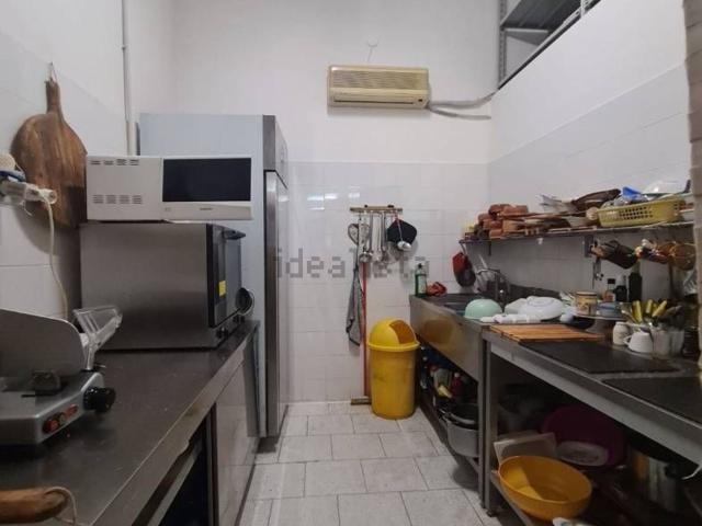 Locale in affitto di 50 m² in Via Fratelli Rosselli, 10