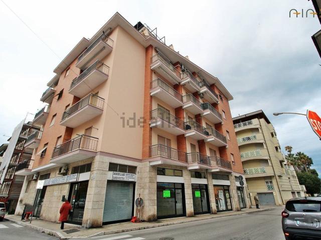 Locale in affitto di 50 m² in Via Gabriele Voltattorni, 117