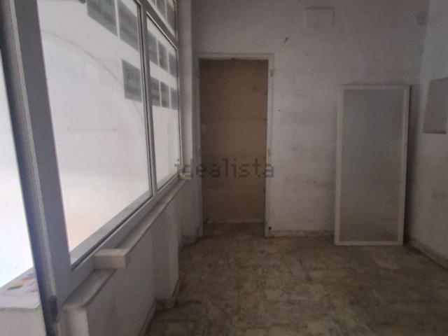 Locale in affitto di 50 m² in Via Giovanni Torti, 73