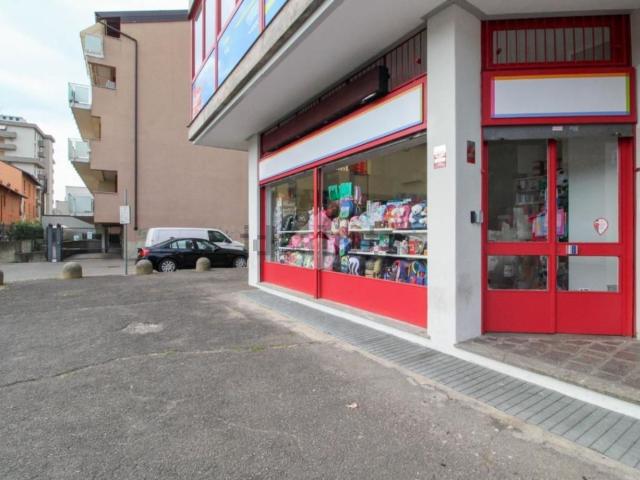 Locale in affitto di 50 m² in Via Giacomo Matteotti, 18