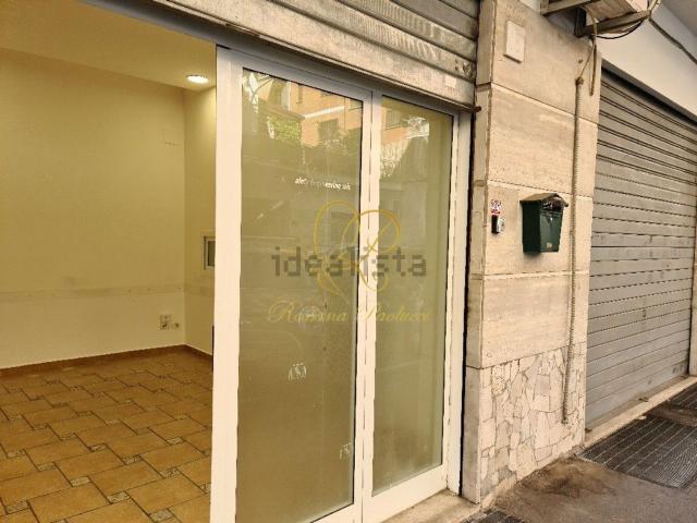 Locale in affitto di 50 m² in Via Livia Drusilla, 16