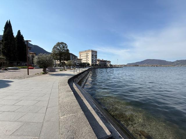 Locale in affitto di 50 m² in Via Lungolago Guglielmo Marconi